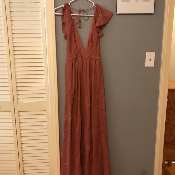 Getaway maxi dress SOLD - Picture 2 of 8